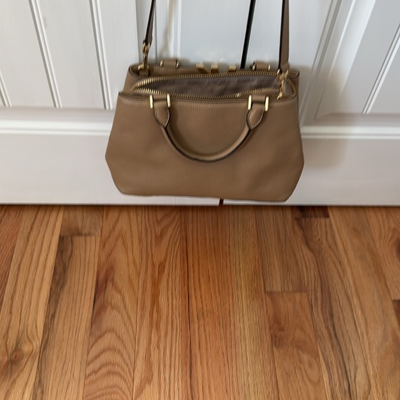 Women’s Michael Kor’s Bag - Picture 3 of 6